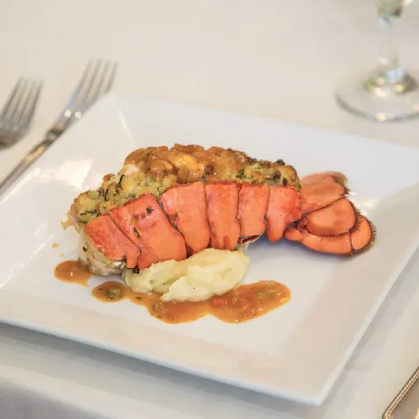 Wellmore of Tega Cay | Fort Mill SC | Dining Lobster 1x1